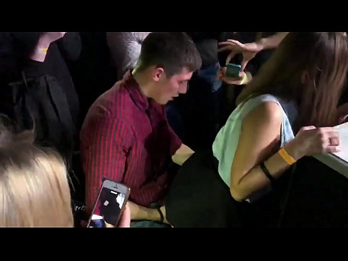 ❤️ Kev sib deev tiag nyob rau hauv ib lub nightclub Lavxias teb sab. 18-xyoo-laus Lavxias teb sab ntxhais nyob rau hauv lub qhov quav thiab qhov chaw mos fucked nyob rau hauv ib tug nightclub ️  porno  ntawm peb hmn.fuxporn-com.ru% ☑